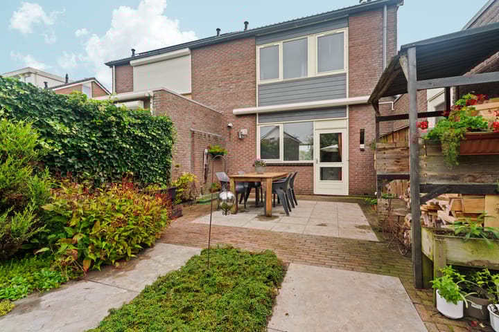 Photo 37 of De Gasperistraat 5