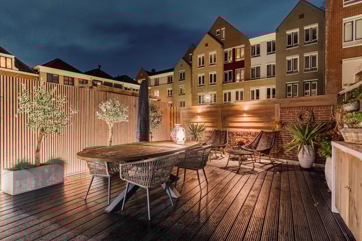 Foto 4 van Warmoesstraat 9