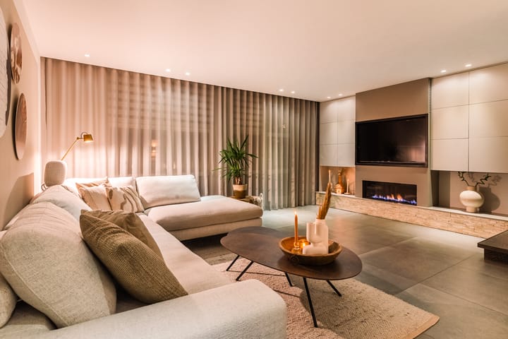 Foto 5 van Warmoesstraat 9