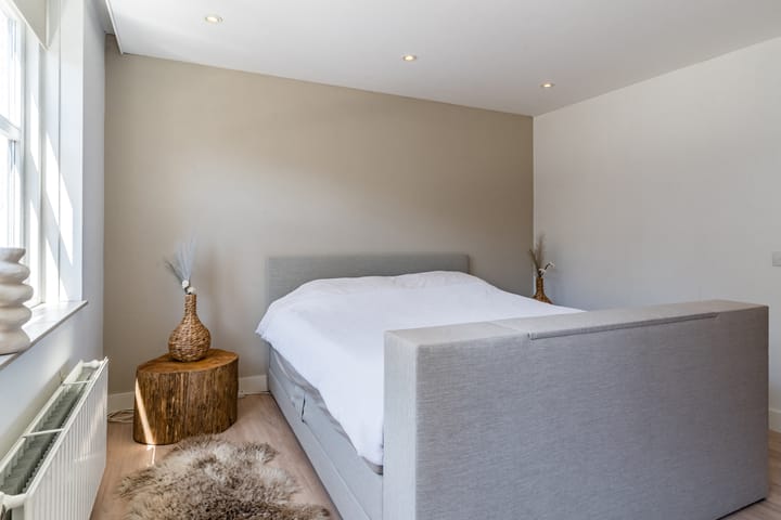 Foto 15 van Warmoesstraat 9