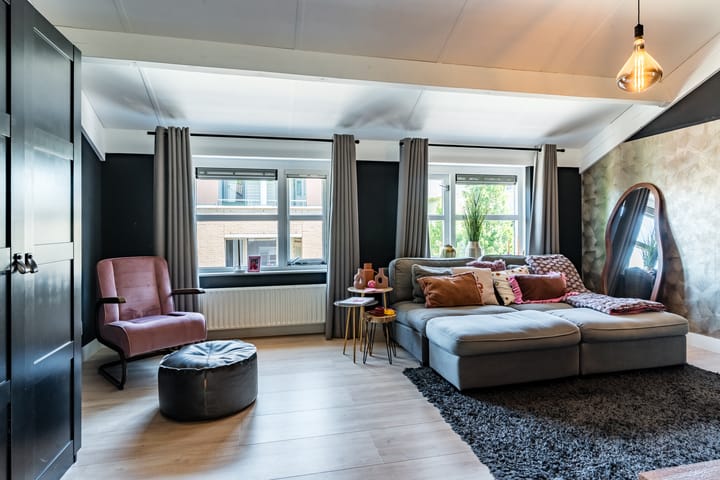 Foto 22 van Warmoesstraat 9