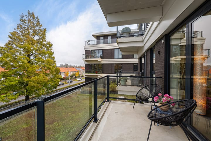 Foto 14 van Reviusstraat 57