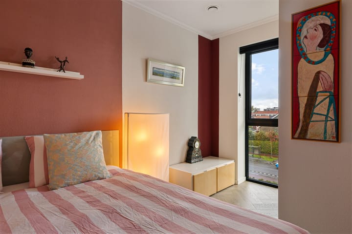 Foto 16 van Reviusstraat 57