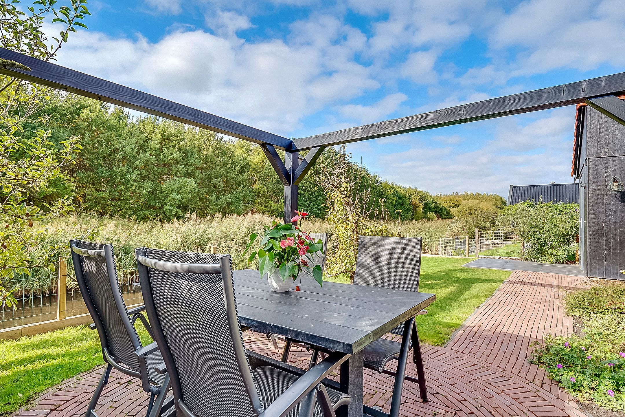 Foto 15 van Hoofdweg 1349