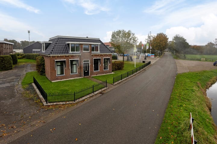 Foto 2 van Rinia van Nautaweg 6