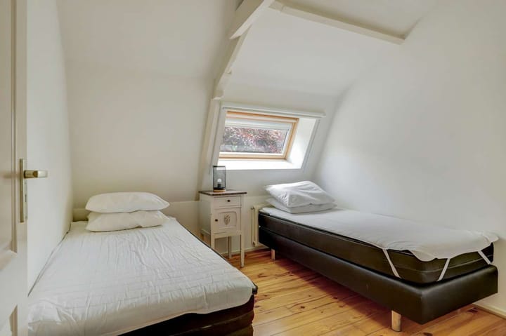 Photo 33 of Grote Sloot 74