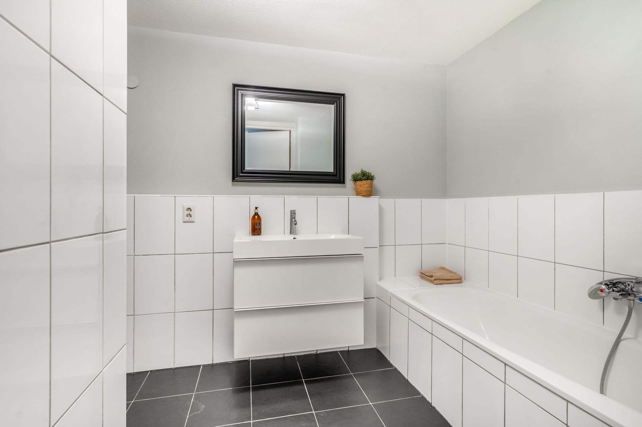 Foto 18 van Burg. Hustinxstraat 68