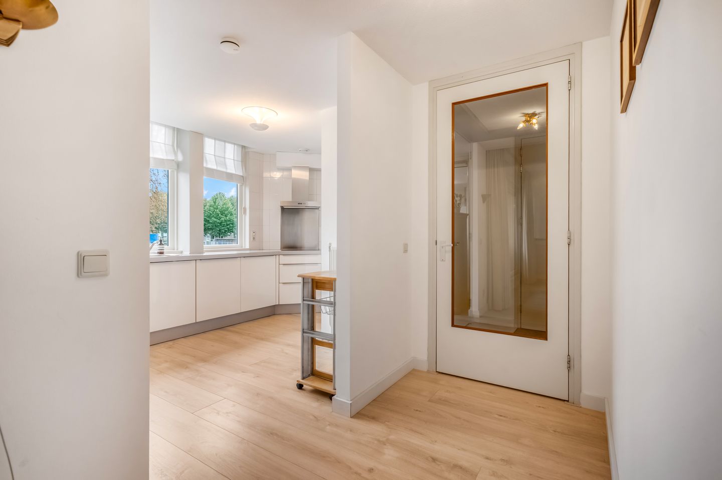 Foto 25 van Burg. Hustinxstraat 68