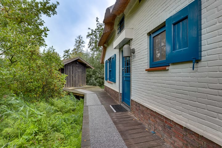 Photo 15 of Veneweg 298