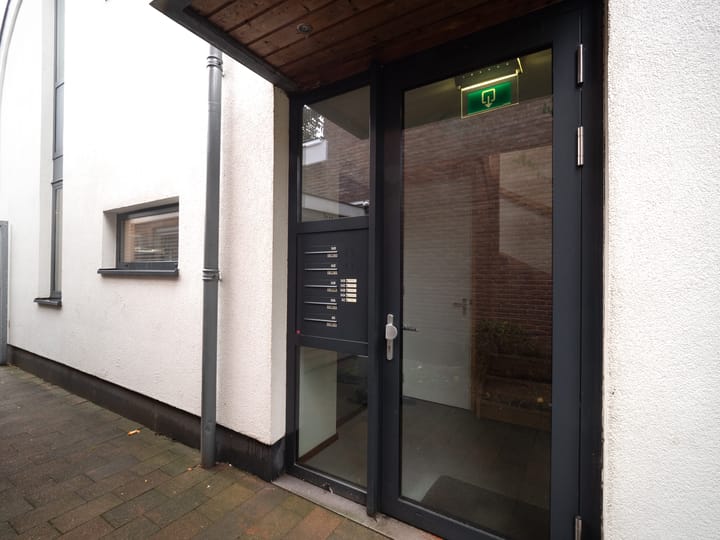 Photo 18 of Voorstadslaan 242-A