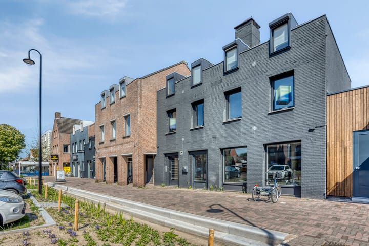 Photo 32 of Piet van Thielplein 36