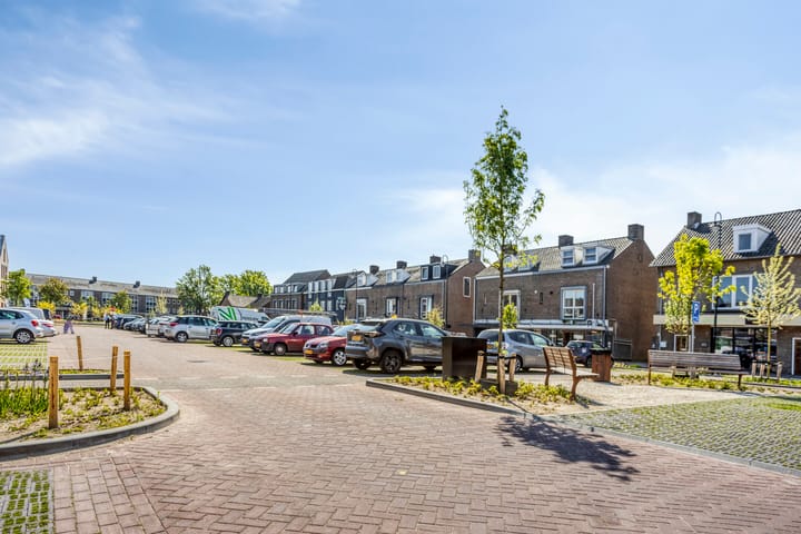 Photo 38 of Piet van Thielplein 36