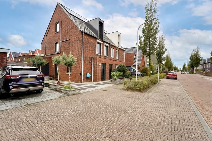 Foto 43 van Burgemeester Van der Reijdensingel 36