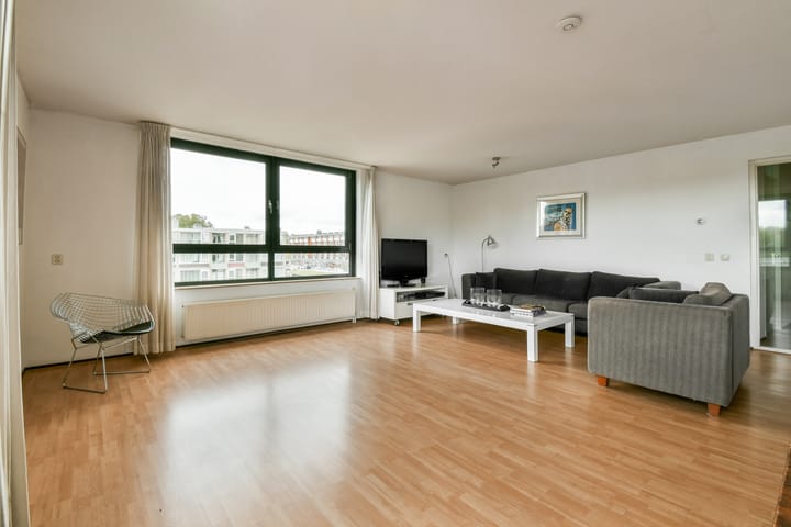 Foto 4 van Fluweelboomlaan 19