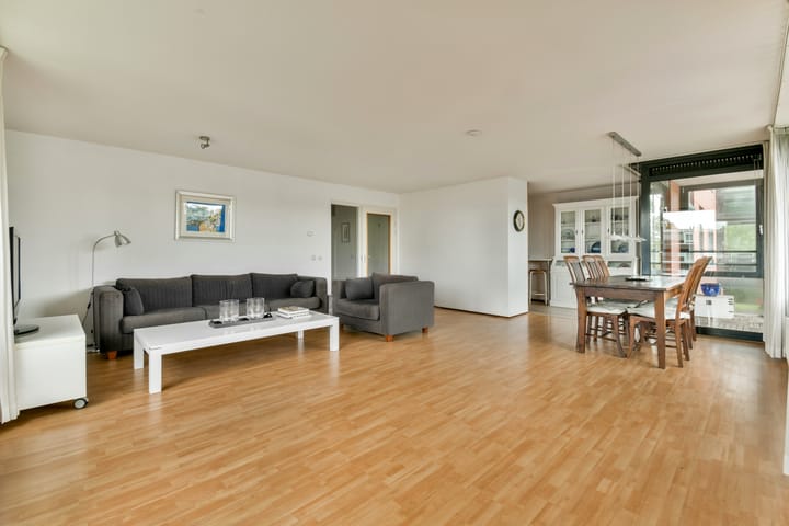 Foto 5 van Fluweelboomlaan 19