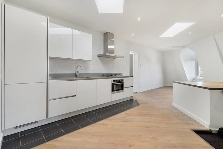 Photo 9 of Van Speijkstraat 179-4