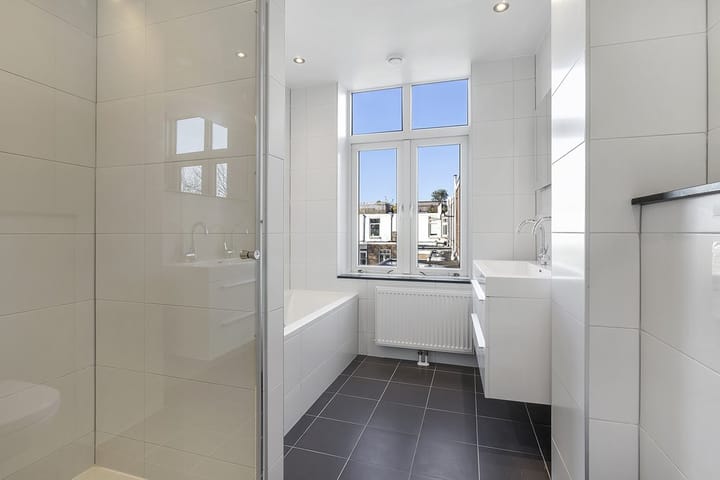 Photo 12 of Van Speijkstraat 179-4