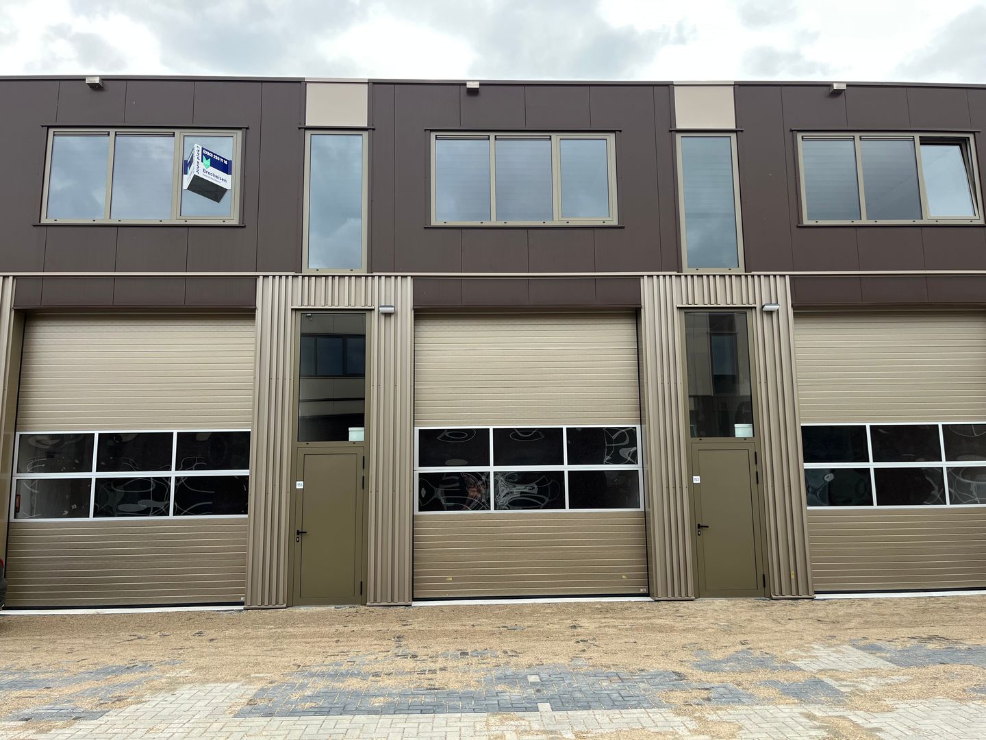 View photo 1 of Overvliet 155