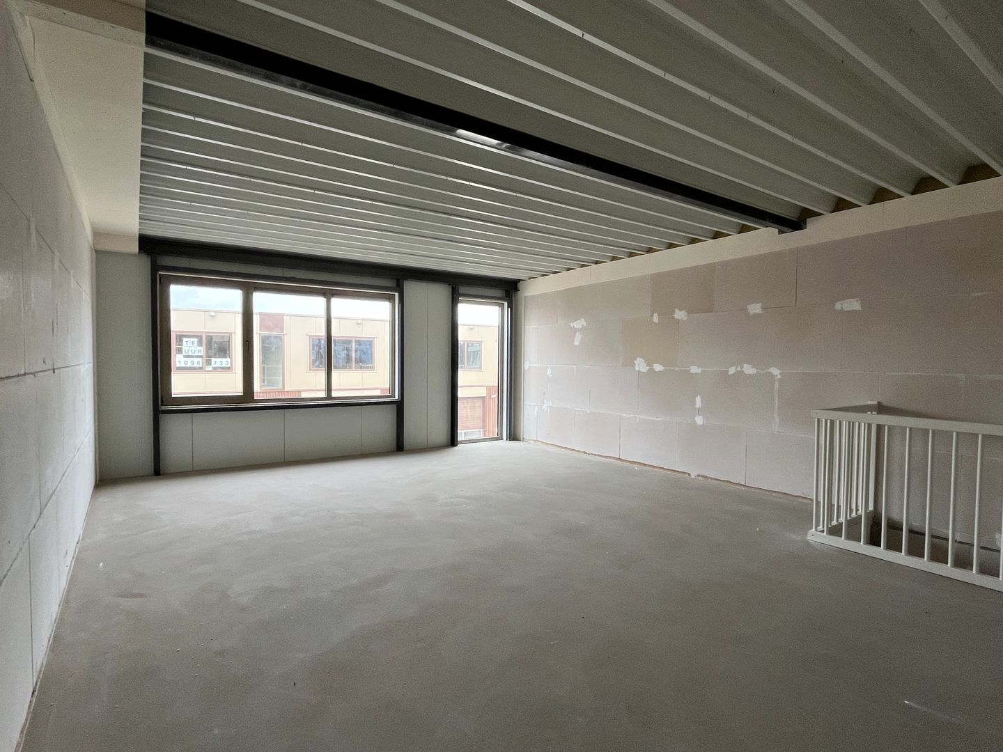 View photo 2 of Overvliet 155