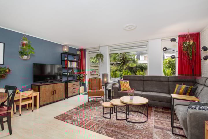 Foto 5 van Bertha von Suttnerlaan 4