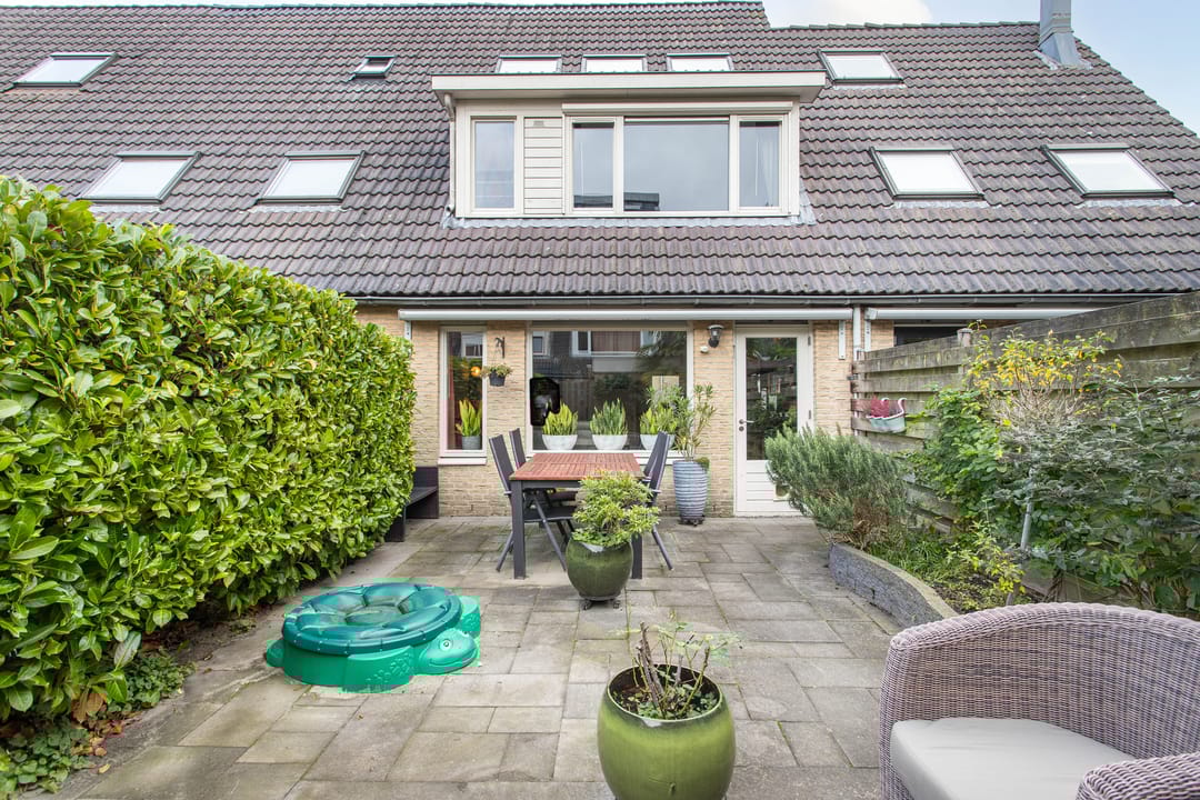 Foto 22 van Bertha von Suttnerlaan 4