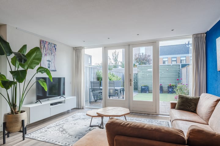 Foto 4 van Debussyhof 4