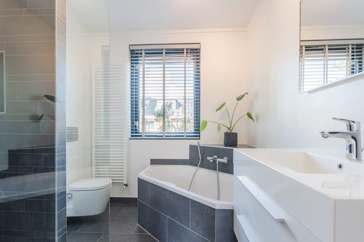 Foto 23 van Debussyhof 4