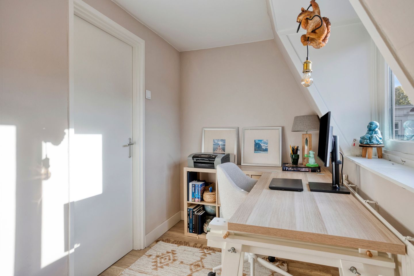 Photo 14 of Berewoutstraat 3