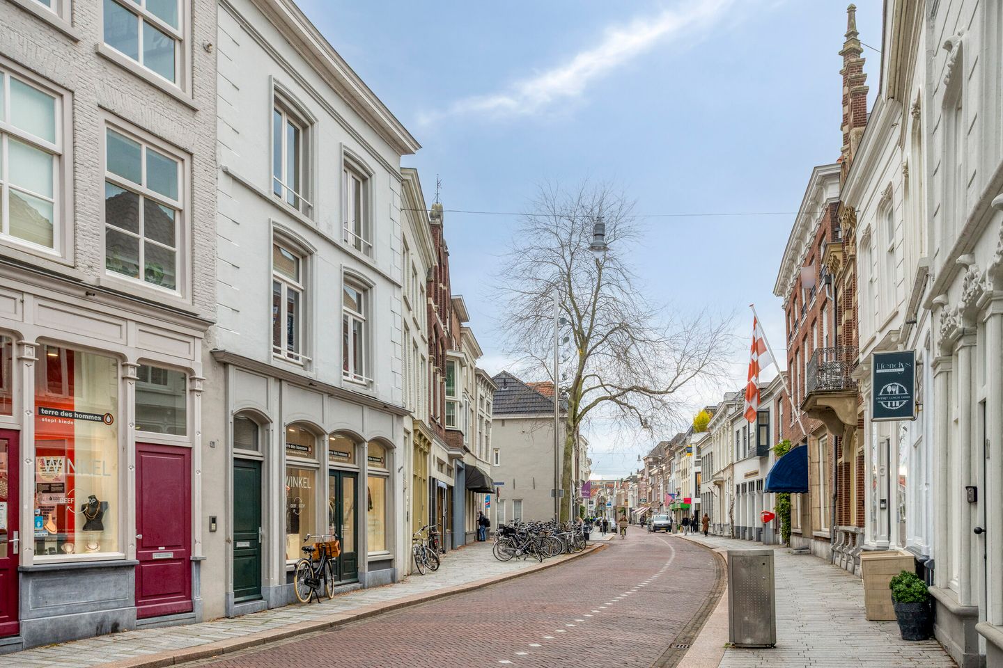 Photo 19 of Berewoutstraat 3