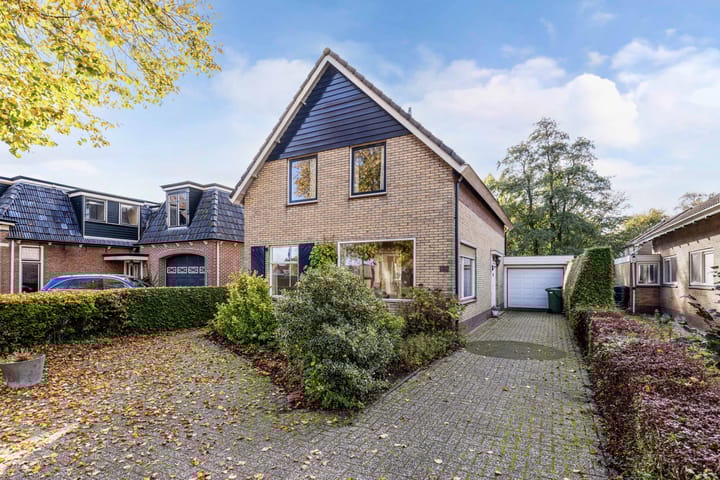 Photo 3 of van Harenstraat 132