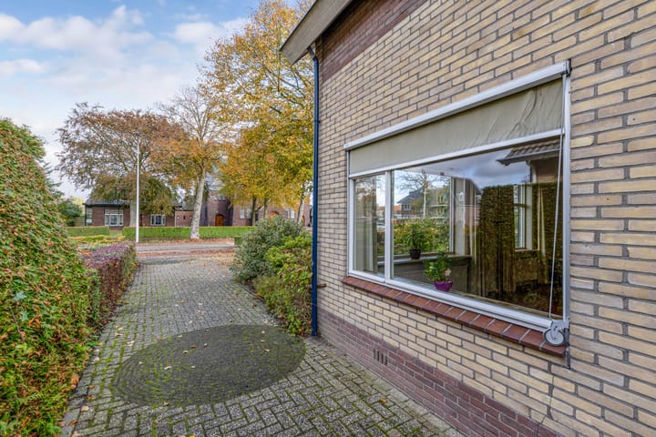 Photo 4 of van Harenstraat 132