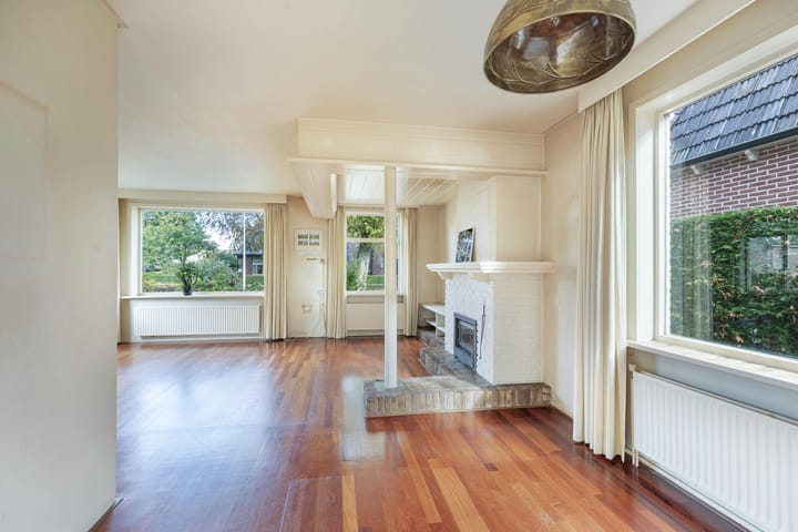 Photo 17 of van Harenstraat 132