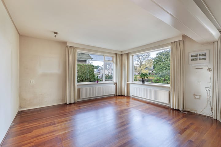 Photo 18 of van Harenstraat 132