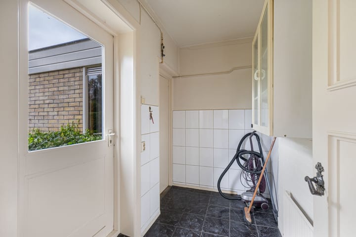 Photo 25 of van Harenstraat 132