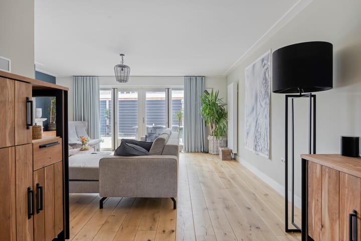 Photo 5 of Arndt van Buerenstraat 2-A