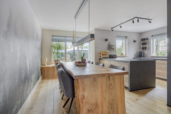 Photo 9 of Arndt van Buerenstraat 2-A