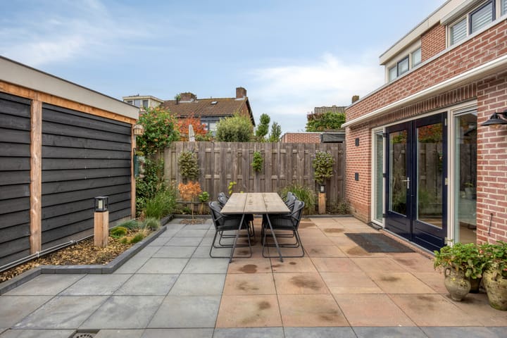 Photo 29 of Arndt van Buerenstraat 2-A