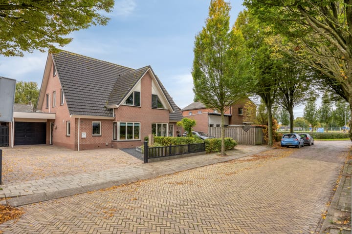 Photo 32 of Arndt van Buerenstraat 2-A