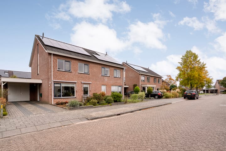 Photo 3 of Reiger 96