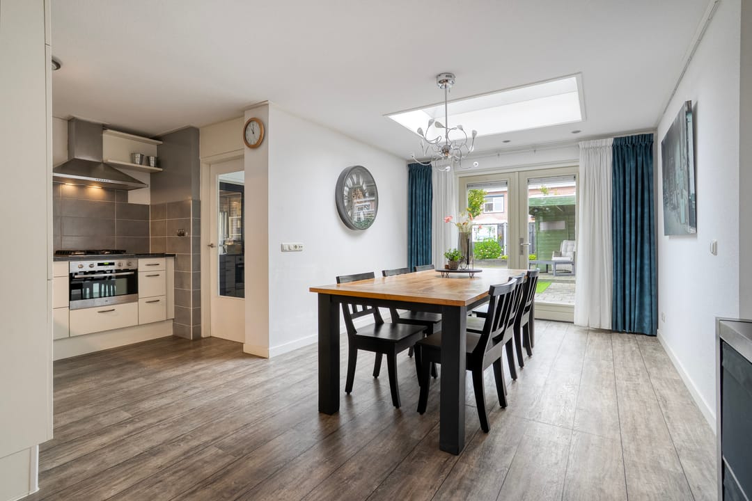 Photo 17 of Reiger 96