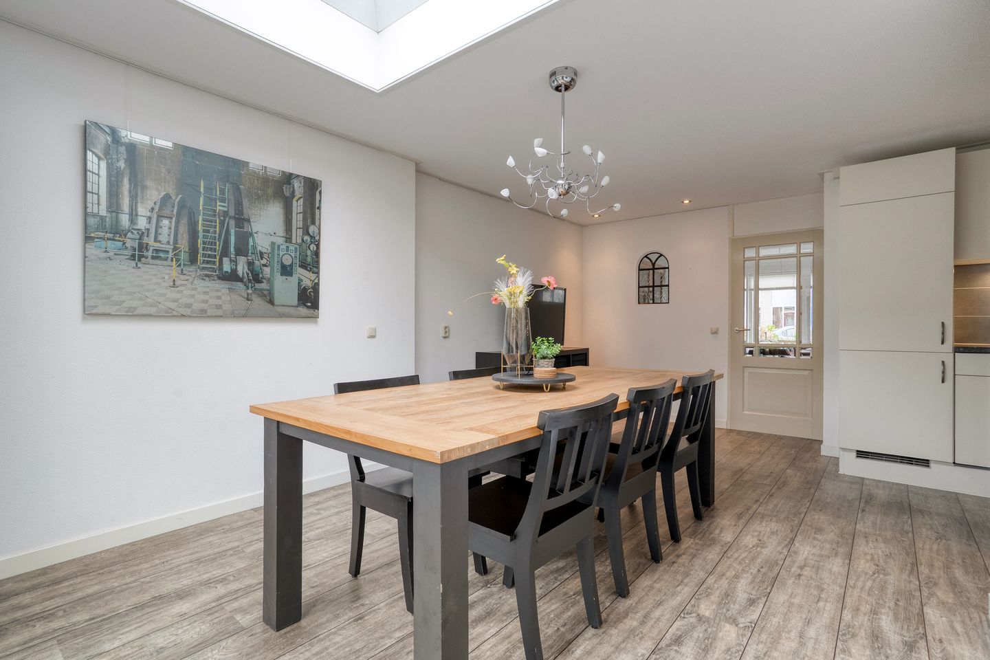 Photo 19 of Reiger 96