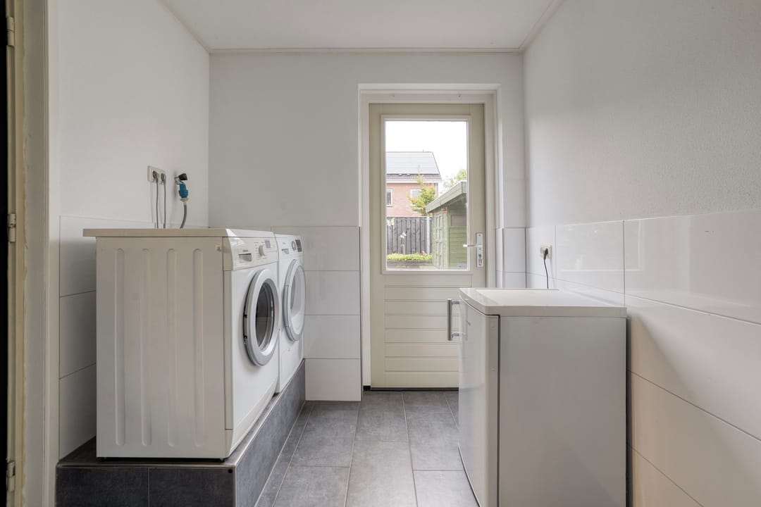 Photo 23 of Reiger 96