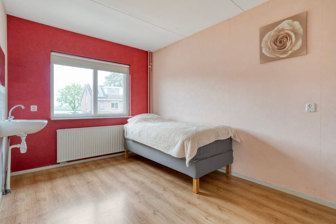 Photo 26 of Reiger 96