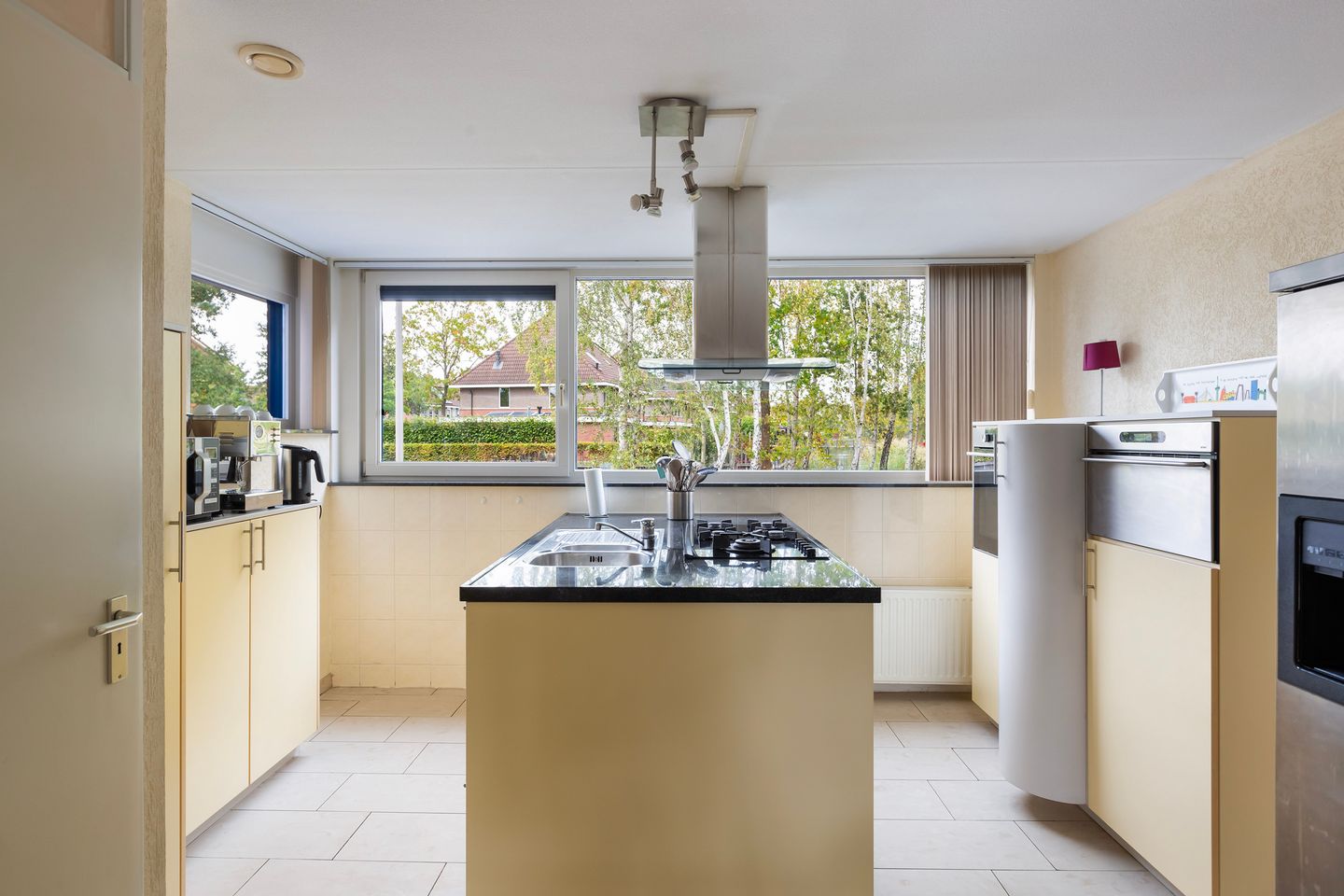 Photo 29 of Limes 25