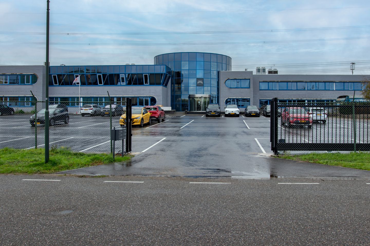 Bekijk foto 3 van Centraleweg 9