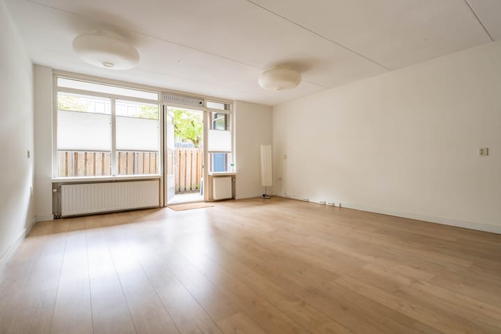 Photo 5 of Huzarenstraat 31