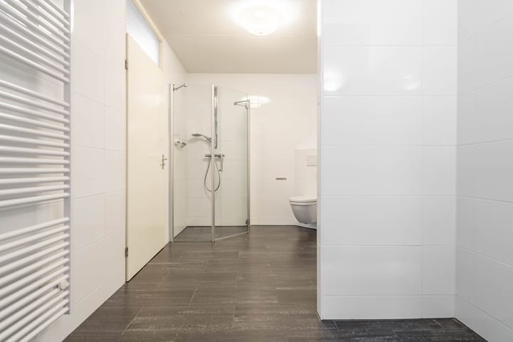 Photo 21 of Huzarenstraat 31