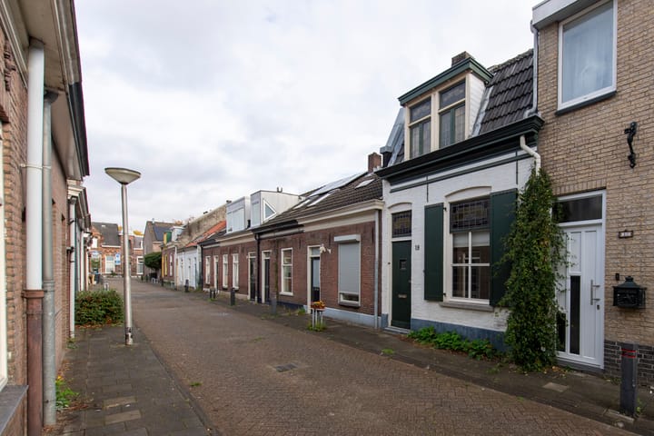 Photo 3 of Van Sonstraat 18
