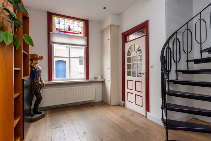 Photo 7 of Van Sonstraat 18