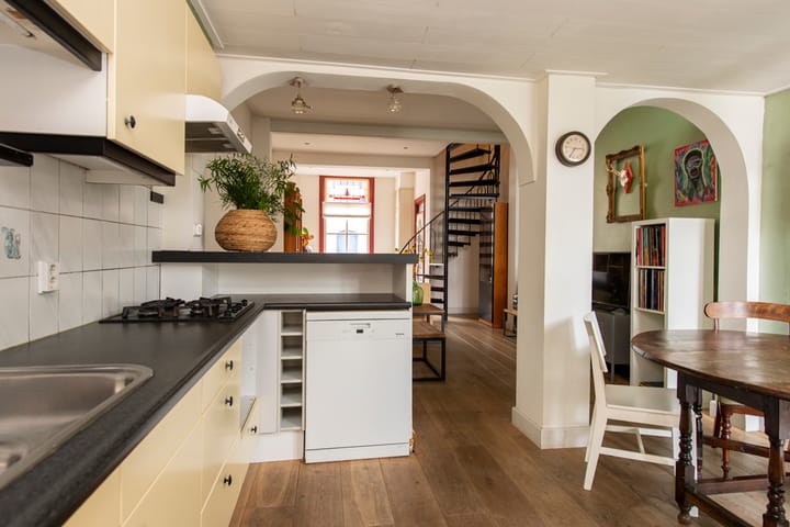 Photo 13 of Van Sonstraat 18